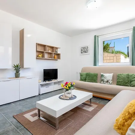 Apartment Maja Rogoznica (Sibenik-Knin)