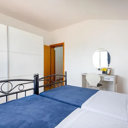 Apartment Maja